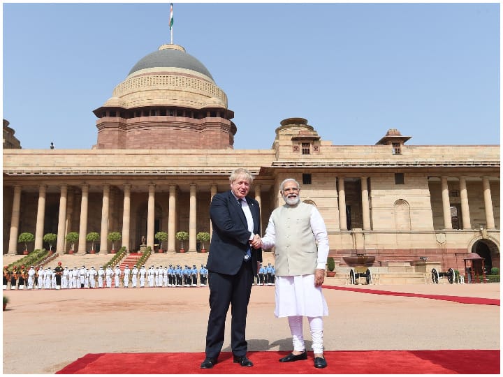 'I Felt Like Sachin, Amitabh Bachchan': UK PM Boris Johnson Thanks ‘Khaas Dost Modi’ For Amazing Reception 'I Felt Like Sachin, Amitabh Bachchan': UK PM Boris Johnson Thanks ‘Khaas Dost Modi’ For Amazing Reception