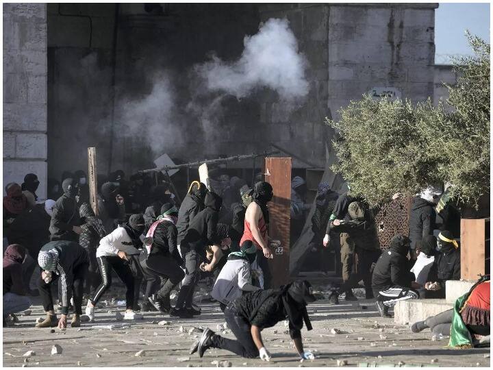 Palestine Israel Conflict 31 people injured in clashes between Israel and Palestine Palestine Israel Conflict: यरुशलम में इजरायली पुलिस के साथ फिलीस्तीनियों की झड़प में 31 घायल