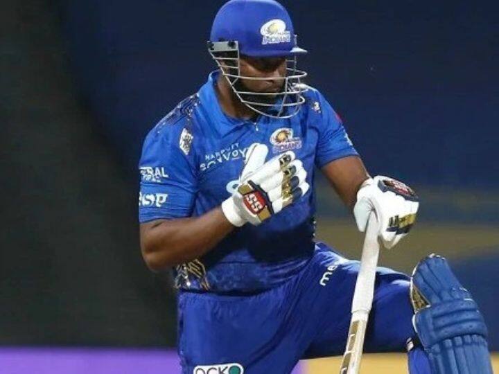 धोनीनंतर पोलार्डचा नंबर लागतो. पोलार्डने 33 षटकार आणि 26 चौकार ठोकत 59 वेळा चेंडू सीमारेषेबाहेर केला आहे.