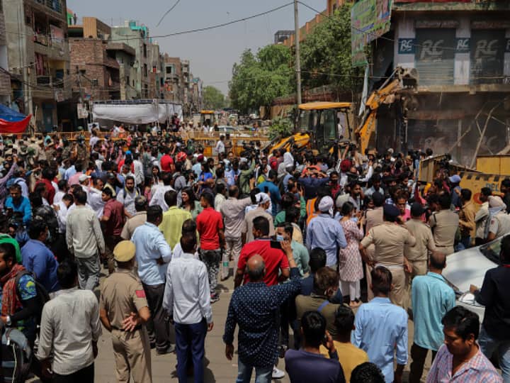 Jahangirpuri Demolition: TMC, SP Leaders To Visit Delhi To Probe NDMC Drive Jahangirpuri Violence Jahangirpuri Demolition: TMC, SP Leaders To Visit Delhi To Probe NDMC Drive