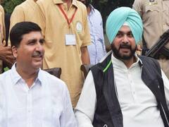 Navjot Singh Sidhu नई मुश्किल में फंसे, कांग्रेस ने दिए उनके खिलाफ कड़ी कार्रवाई करने के संकेत