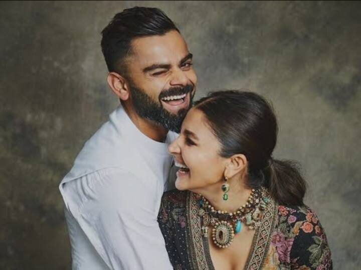 Anushka Sharma tags hubby Virat Kohli in the cutest post on the internet see his reaction மாறி மாறி அன்புமழை பகிர்ந்துகொள்ளும் விராட் - அனுஷ்கா… இன்ஸ்டாகிராம் ஸ்டோரி வைரல்!