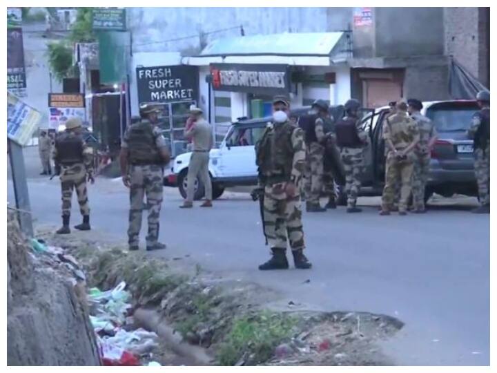 Jammu Kashmir Terrorists Attack two Terrorists Killed In Jammu Encounter Ahead Of PM Modi Visit PM मोदी के दौरे से 2 दिन पहले जम्मू-कश्मीर में दो आतंकी हमले, DGP दिलबाग बोले- बड़ी साजिश नाकाम
