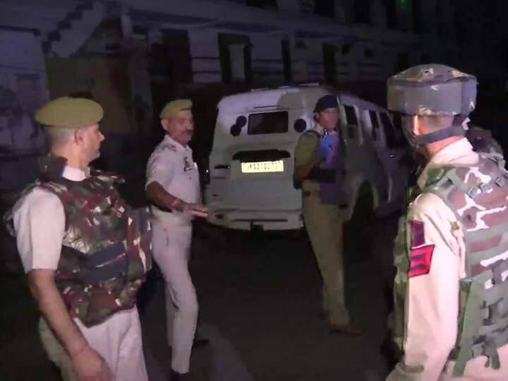 jammu and kashmir sunjwan encounter one security personnel martyred Jammu and Kashmir: सुंजवां में आतंकियों से मुठभेड़ में 1 जवान शहीद, 4 घायल