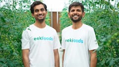 Kota News: दो आईआईटीयन का अनूठा स्टार्टअप, हवा में उगा रहे सब्जियां