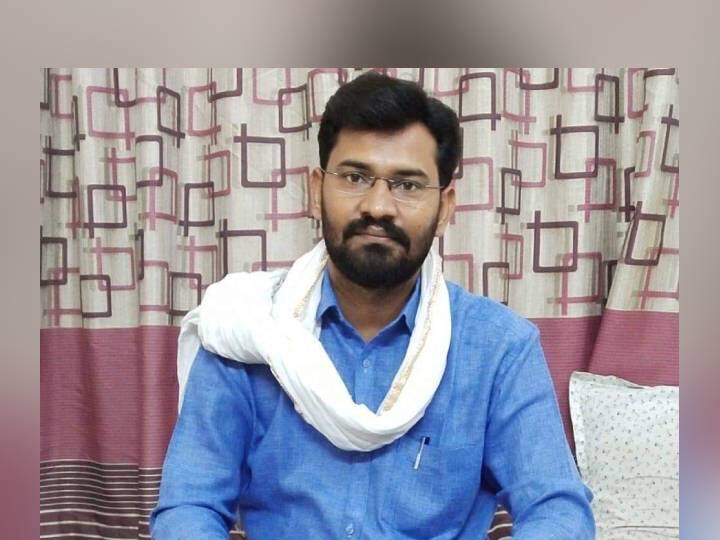 Water Conservation Minister Shankarrao Gadakh's personal assistant fired indiscriminately, Rahul Rajale injured in attack जलसंधारण मंत्री शंकरराव गडाखांच्या स्वीय सहाय्यकावर बेछूट गोळीबार, हल्ल्यात राहुल राजळे जखमी