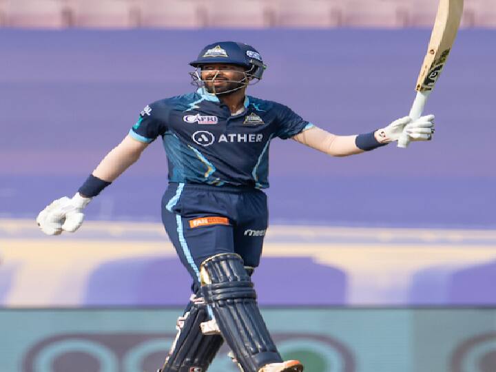 IPL 2022: Gujarat Titans set 156 runs target for kolkatta Knight Riders to win their League match GT vs KKR: பாண்ட்யா அரைசதம்.. ரஸல் அட்டகாசமான பந்துவீச்சு...156 ரன்கள் குவித்த குஜராத் !