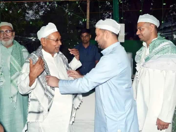 Bihar cm Nitish Kumar joins Rabri Devi Iftar Party speculations rises in state Bihar News: राबडीदेवींच्या इफ्तार पार्टीला मुख्यमंत्री नितीश कुमार यांची हजेरी, बिहारमध्ये राजकीय चर्चांना उधाण