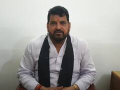 Gonda News: गोंडा में बीजेपी सांसद ने की शिवपाल यादव की तारीफ, जानिए- क्यों अखिलेश यादव को कहा अवसरवादी नेता?