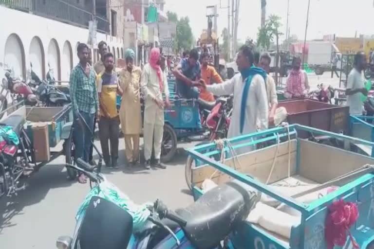 Bhagwant Mann Govt withdraws ban on 'Jugaaru Rehriyan': Akali Dal ਸਰਕਾਰ ਜੁਗਾੜੂ ਰੇਹੜੀਆਂ 'ਤੇ ਪਾਬੰਦੀ ਲਾਉਣ ਵਾਲਾ ਫ਼ੈਸਲਾ ਵਾਪਸ ਲਵੇ, ਹਜ਼ਾਰਾਂ ਲੋਕ ਹੋ ਜਾਣਗੇ ਬੇਰੁਜ਼ਗਾਰ : ਅਕਾਲੀ ਦਲ