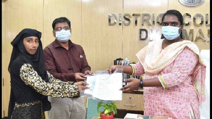 ABP நாடு செய்தி எதிரொலி - சுடுகாட்டில் வசித்த இஸ்லாமிய குடும்பத்திற்கு பட்டா வழங்கிய ஆட்சியர்