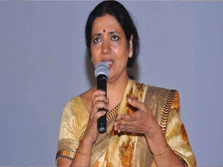 Hyderabad Jeevitha rajasekar comments on Garudavega cheque bounce case Jeevitha Rajasekhar : వాళ్లేమీ మహాత్ములు కాదు, గరుడవేగ చెక్ బౌన్స్ కేసుపై స్పందించిన జీవిత రాజశేఖర్