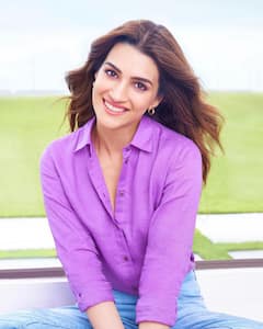 Kriti Sanon Photos: ఈ డ్రెస్ అంటే కృతికి ఎంతో ఇష్టమట