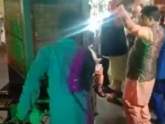 Tikamgarh News: ક્યારેય કુલર લઈને વરઘોડો નીકળતો જોયો છે, ઉનાળાની વચ્ચે ઠંડી હવામાં ઝૂમતા લોકો