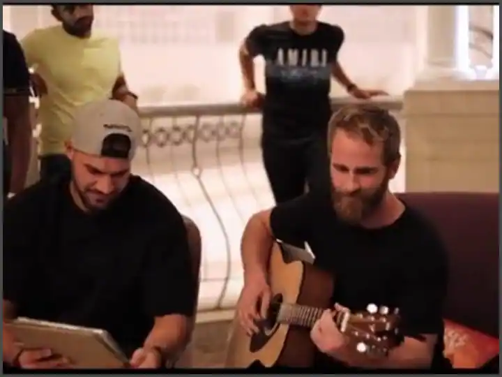 IPL 2022:  Sunrisers Hyderabad launches song before match Kane Williamson seen playing guitar IPL 2022: ਮੈਚ ਤੋਂ ਪਹਿਲਾਂ SRH ਨੇ ਲਾਂਚ ਕੀਤਾ ਗਾਣਾ, ਗਿਟਾਰ ਵਜਾਉਂਦੇ ਦਿਖੇ ਕੇਨ ਵਿਲੀਅਮਸਨ , ਵੀਡੀਓ ਵਾਇਰਲ