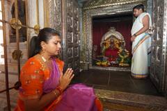 In Pics: విశాఖ శారదా పీఠంలో మంత్రి రోజా - మొక్కులు తీర్చుకొనేందుకు సందర్శన!