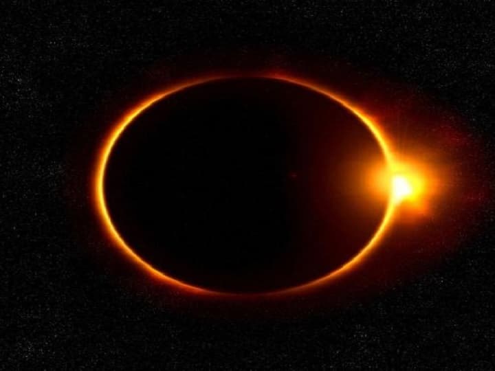 Solar Eclipse 2022 this will be the first solar eclipse of the year know what to look for Solar Eclipse 2022 : 'या' दिवशी होणार वर्षातील पहिले सूर्यग्रहण; कोणती काळजी घ्यावी, जाणून घ्या सविस्तर