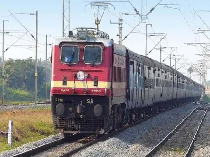 Railways New Experiment To Make The Journey Of Mother-children Comfortable Fit Baby Seat: ટ્રેનમાં માતા-બાળકની મુસાફરી આરામ દાયક બનાવવા રેલવેએ કર્યો આ નવો પ્રયોગ