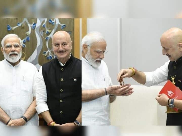 Anupam Kher meets PM Narendra Modi gifted him rudraksha mala from his mom Dulari Narendra Modi ,Anupam Kher : अभिनेते अनुपम खेर यांनी घेतली पंतप्रधान मोदींची भेट; दिली आईनं पाठवलेली खास भेटवस्तू