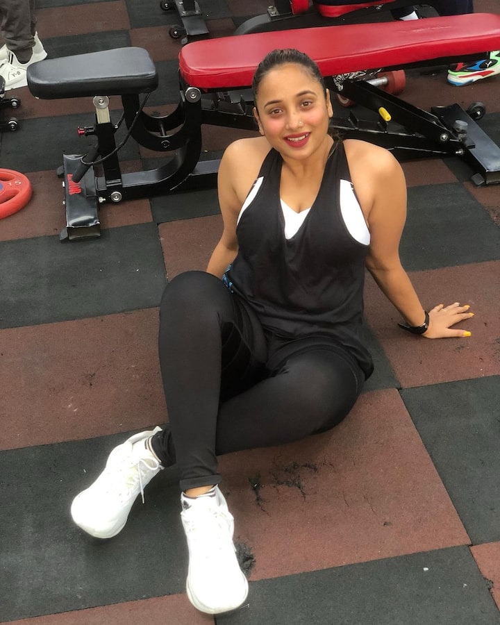 घटते वजन के साथ रानी के चेहरे का ग्लो काफी बड़ गया है, साथ ही उनकी फैन फॉलोइंग भी तेजी की रफ़्तार से बढ़ रही है.