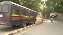 Matoshri के बाहर आज कैसे हैं हालात, देखिए ग्राउंड रिपोर्ट | Navneet Rana Case