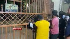 Viswa Bharati: ছেলের অস্বাভাবিক মৃত্যুর ঘটনায় সিবিআই তদন্তের দাবি জানালেন বিশ্বভারতীর মৃত ছাত্রের বাবা সঞ্জীব দাস। Bangla News