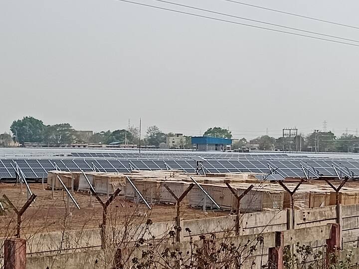 Chhattisgarh News train will run from solar energy railway largest solar plant is being built in Durg ann Chhattisgarh News: जल्द ही सौर ऊर्जा से दौड़ेगी ट्रेन, दुर्ग में बन रहा है रेलवे का सबसे बड़ा सोलर प्लांट