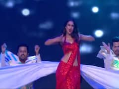 Nia Sharma Video: रेड साड़ी पहन 'टिप टिप बरसा पानी' गाने पर निया शर्मा ने किया ऐसा डांस, इंटरनेट पर बढ़ा दी गर्मी...