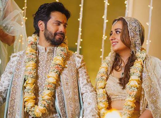 वरुण ने बताया कि दोनों साथ में ही पढ़ाई करते थे और वरुण ही नताशा के प्यार में पड़ गए थे.