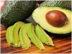 Weight Loss: વજન ઘટાડવું છે તો આ ફળોને બિલકુલ ન ખાવ, ઓછું થવાના બદલે વધી જશે વજન