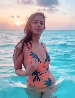 Avika Gor Bollywood Debut: 'बालिका वधू' की आनंदी जल्द बनेंगी विक्रम भट्ट की एक्ट्रेस, तस्वीरें देख पहचान नहीं पाएंगे आप!