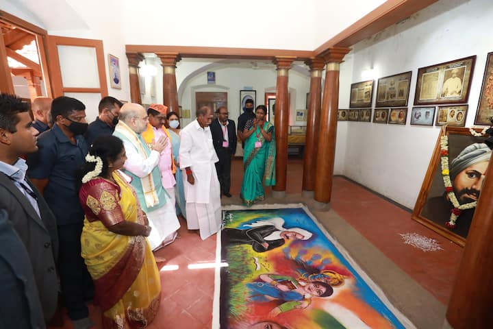 The Union Home Minister along with Puducherry CM and LG pays floral tributes to Bharathiyar Memorial