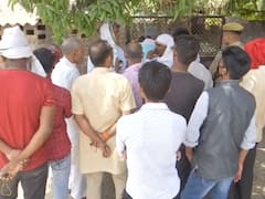 Prayagraj Murder Case: पांच लोगों की हत्या के दूसरे दिन भी पुलिस के हाथ खाली, परिवार के इकलौते बचे सदस्य ने सीएम योगी से की ये मांग