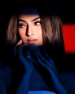 Palak Tiwari Photos: स्ट्रेप्लेस ड्रेस में पलक तिवारी ने दिखाया सिज़लिंग लुक, हर तस्वीर में दिखाई अलग अदा