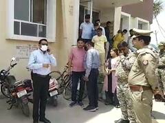 Ayodhya News: अयोध्या में बायो मेडिकल वेस्ट फेंके जाने पर सख्त प्रशासन, अब अस्पतालों के खिलाफ होगी ये कार्रवाई