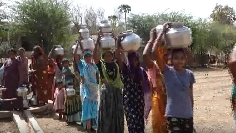 Inland villages of Danta taluka of Banaskantha have not received water even after 5 days બનાસકાંઠાના દાંતા તાલુકાના અંતરિયાળ ગામોમાં 5 દિવસ બાદ પણ નથી મળ્યું પાણી