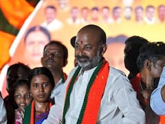 Telangana BJP Chief Bandi Sanjay Urges People To Take Money From KCR But Vote For BJP