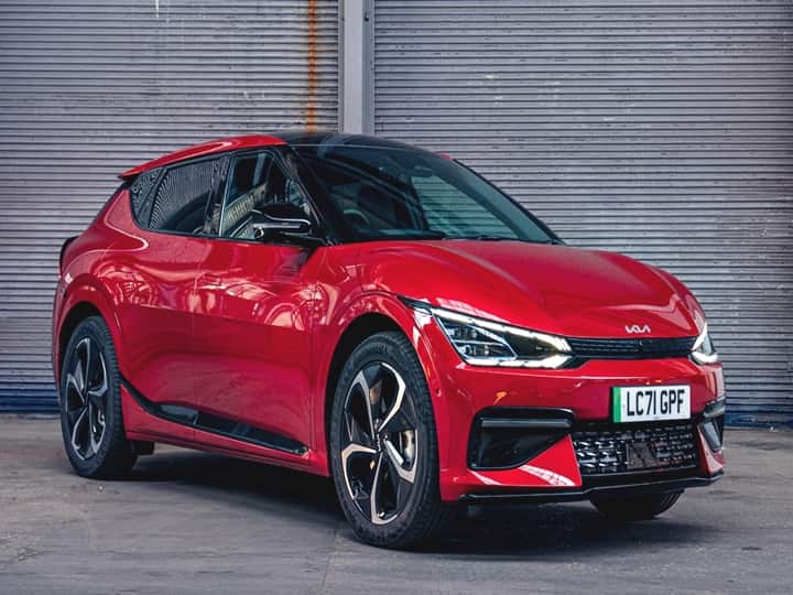 Everyone is interested in bringing in electric cars in India but all car-makers have different strategies. While Maruti is developing its EV for India along with Tata and Mahindra getting their own range of them, Kia is first testing the market with its EV6 luxury electric SUV. The EV6 is the first electric SUV from Kia and is also built on the Electric-Global Modular Platform (E-GMP) platform. Take a look at this upcoming electric car. (Photo: Somnath Chatterjee)