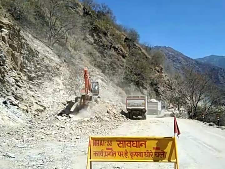 Char Dham Yatra 2022 65 danger point selected and treatment not completed after investment of 100 crore ann Char Dham Yatra 2022: चारधाम यात्रा मार्ग पर 65 से ज्यादा डेंजर प्वाइंट, सौ करोड़ खर्च के बाद भी नहीं पूरा हुआ ट्रीटमेंट