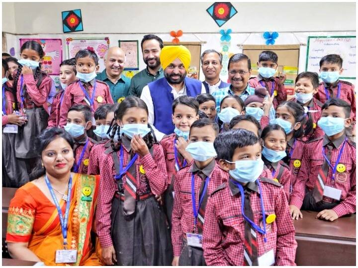Punjab CM Bhagwant Mann visit Delhi Education and Health Model Schools Mohalla Clinic BJP release photos ANN Delhi Education Model: दिल्ली का एजुकेशन और हेल्थ मॉडल देखने पहुंचे पंजाब के सीएम भगवंत मान, बीजेपी ने उठाए सवाल