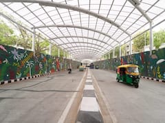 Delhi Ashram Underpass: दिल्ली सरकार ने आश्रम अंडरपास का किया लोकार्पण, 1550 लीटर ईंधन की बचत का दावा