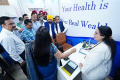 Bhagwant Mann In Delhi: दिल्ली पहुंचे सीएम भगवंत मान ने किया मोहल्ला क्लीनिक का दौरा, सीएम केजरीवाल भी रहें मौजूद