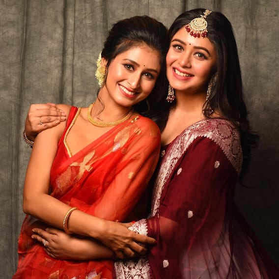 দিদির বিয়েতে ঋতাভরীর সাজ
