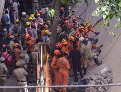 Delhi News: ਦਿੱਲੀ 'ਚ ਢਹਿ ਢੇਰੀ ਹੋਇਆ 3 ਮੰਜ਼ਿਲਾ ਮਕਾਨ , ਮਚਿਆ ਚੀਕ-ਚਿਹਾੜਾ, 2 ਲੋਕਾਂ ਦੀ ਗਈ ਜਾਨ