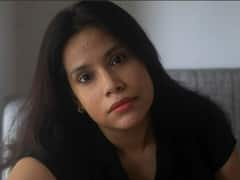 Shah Rukh Khan Meets 'Desperately Seeking Shah Rukh' Author Shrayana Bhattacharya