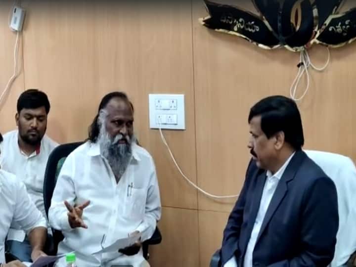 Hyderabad TPCC working president Jaggareddy meets OU VC about Rahul gandhi meeting Rahul Gandhi OU Meeting : ఓయూలో రాహుల్ మీటింగ్, వీసీతో భేటీ అయిన జగ్గారెడ్డి, అనుమతి ఇస్తారా?