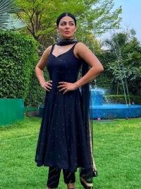 Neeru Bajwa के स्टाइलिश लुक ने फैन्स को किया क्लीन बोल्ड