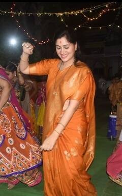 ઉદ્ધવ ઠાકરેને પડકાર આપનાર નવનીત રાણાએ ફિલ્મોમાંથી કેવી રીતે કર્યો રાજકારણમાં પ્રવેશ