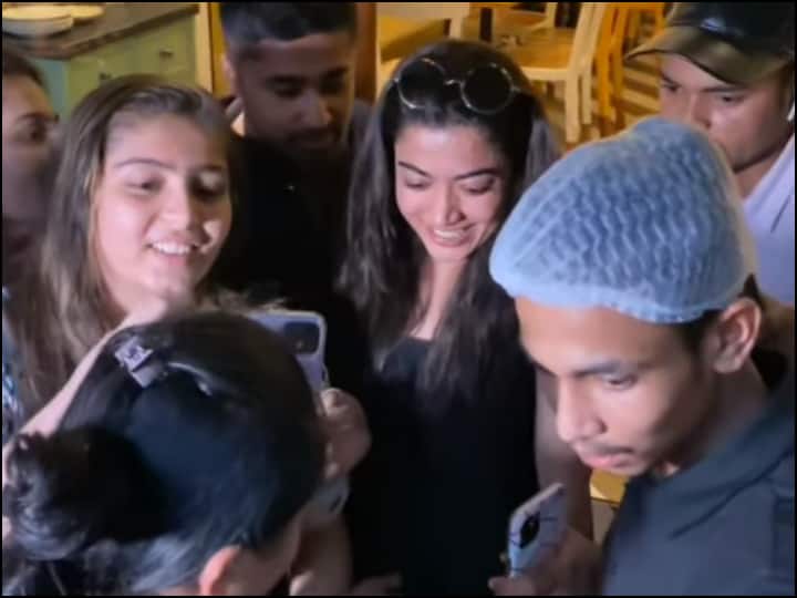 Rashmika Mandanna Video: रेस्टोरेंट से बाहर निकलते ही रश्मिका मंदाना को भीड़ ने घेरा, जैसे-तैसे बचकर निकलीं, देखें हैरान कर देने वाला वीडियो