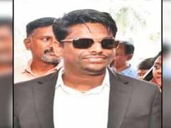 Crime : போலீஸ் போல நடித்து நகைக்கடை அதிபரை கடத்த முயற்சி..! நிஜ போலீஸை கண்டதும் தப்பியோடிய 7 பேர்!